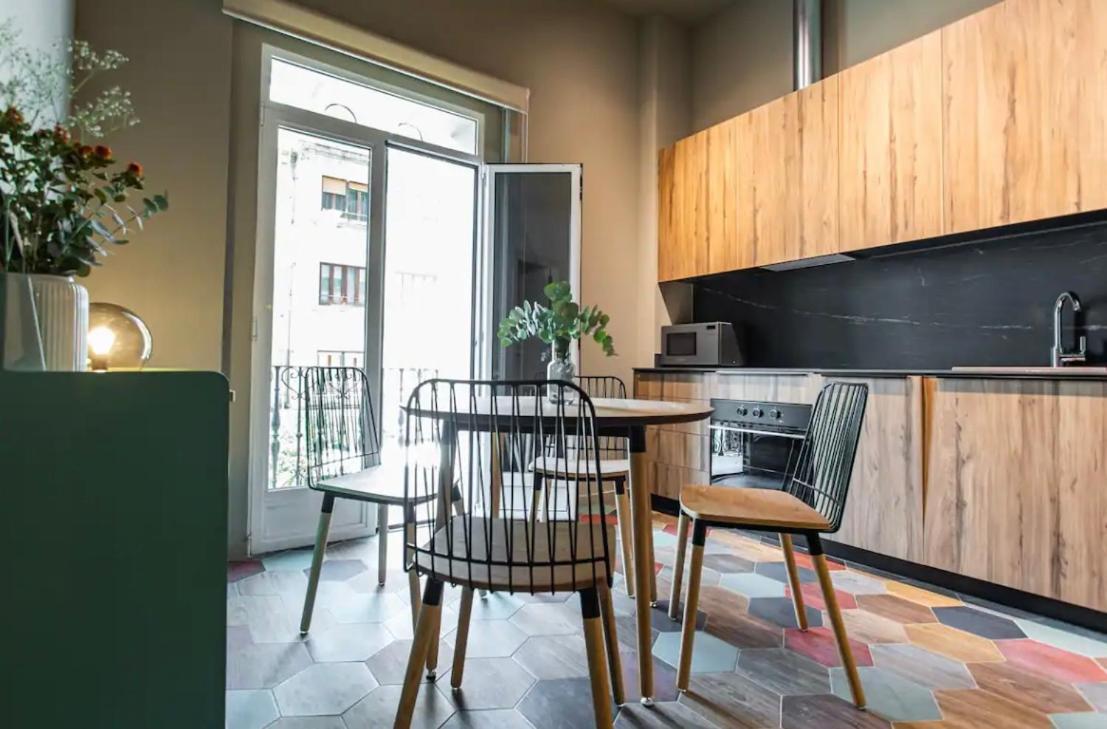 Reina Flats Valencia Playa El Cabanyal Apartment Luaran gambar
